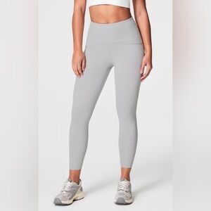 SPANX shape Booty Boost 7/8 Leggings, Size M